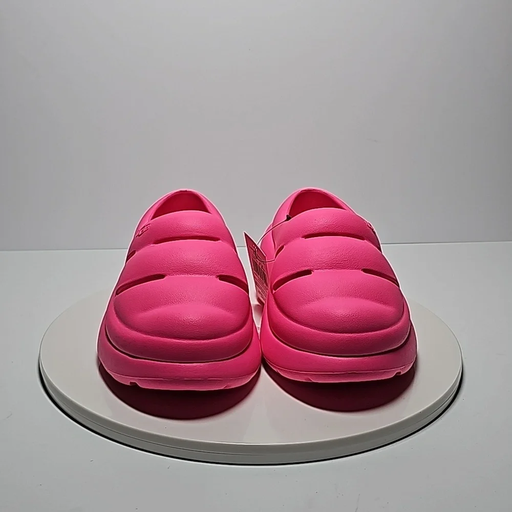 NWT UGG K Sport Yeah Clogs Taffy Pink Water Resistant Shoes Girls Size 1